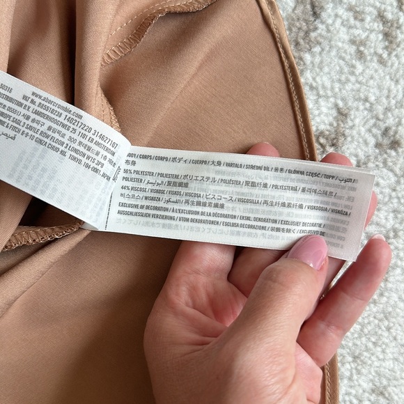 Abercrombie Women’s Satin Tank NWOT - Picture 4 of 5